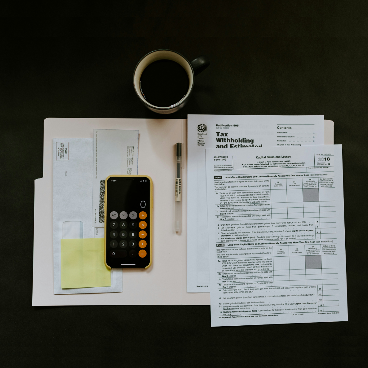 Icône calculatrice et papier – taxe de séjour